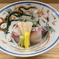 赤坂 菊乃井 - 大根と人参が菖蒲になってるんですよ