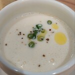キッチン ルポ - 新玉ねぎのスープ