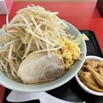 ラーメン もっけだの - 『ラーメン普通ニンニクヤサイマシマシ』+メンマ