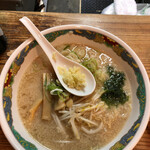 特麺コツ一丁ラーメン - ラーメン 麺半分 ニンニクありで