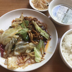 唐朝刀削麺 西新宿店 - 回鍋肉定食