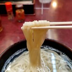 釜揚げうどん 織田薪 - 細めで柔らかなうどん。