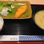 お魚定食 朝げ屋 - 