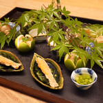 Miyasaka - 八寸：鯛子、鯛ちまき寿司、稚鮎、柿の種揚げ、うすいまめ、白エビ、ばい貝、あわび