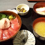 Onikembai - マグロの鉄火丼！赤身が艶々、旨い！