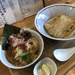 麺屋 猪一 離れ - 京の都もち豚の鬼みぞれつけそば（白醤油） @1,200