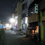 鳥勝 - 店の外観（消灯後）