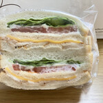 サンドイッチ&サラダ ニコ - タンドリーチキンサンド