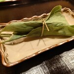 津の守坂 小柴 - 虫養：対馬産穴子のちまき