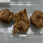 Torisei - 鶏モモ肉唐揚げ（３２４円）