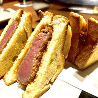 焼肉 うしみつ 恵比寿本店 - ⑤肉料理〜
                      　ヒレ肉のブリオッシュサンド　〜自家製ソース〜