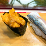 立喰 さくら寿司 - うに、小肌