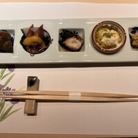 新橋 天鮨 - 前菜でだいぶ呑める