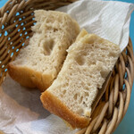 ナポリスタカ - お通しのパン