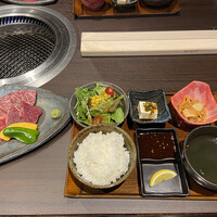 近江牛専門店 万葉 まえだ亭 - 