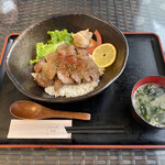 二三家食道 糸島屋 - ステーキ丼@1320