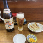 ほうらい - 瓶ビールと半餃子