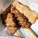 デリカキング - 左からタンシタ、ハツ、豚串