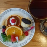 喫茶の坩堝 - る・ワイルドプリン & ゲストコーヒー