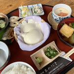 豆腐料理 あめだき - できたて豆腐膳