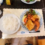 キッチン サカナヤ - ミックスフライ 税込1300円  食後にコーヒーが付きます