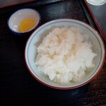 満州ニラら～めんの店 さかえや - 中ライス
