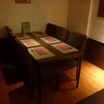 Samwells - テーブル席