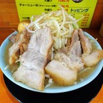 ラーメン 盛太郎 - チャーシュー麺840円（野菜マシマシ、薄味、煮玉子サービス）