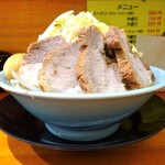 ラーメン 盛太郎 - チャーシュー麺840円（野菜マシマシ、薄味、煮玉子サービス）