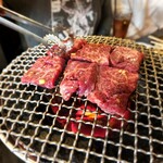 炭火焼肉ホルモン うらら - 