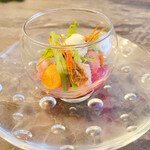 スープとカレー ボンジョルネ - ●前菜
      甘エビとヒラメのマリネ
      紫蘇ジュレとカリフラワーのムース