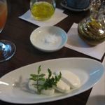 山里料理 葡萄屋 - 自家製フレッシュチーズ