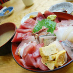魚河岸 - 【ランチ】海鮮丼￥1050