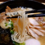 ワンタン麺 鶏と雲 - 