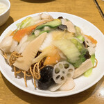 紅虎餃子房 - 海鮮あんかけ焼きそば　かた揚げ麺