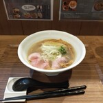 ラーメン 健やか - 