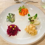 フランス料理 ルヴェ ソン ヴェール - 前菜　5種のマリネ