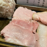 中華蕎麦 とみ田 - TOKYO-X内モモ、シンタマ、ランプ低温調理