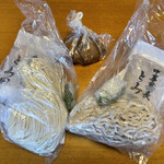 中華蕎麦 とみ田 - 本店のお土産は生麺
