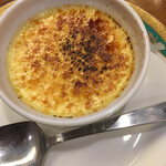 鳴子ホテル - 目の前で焼いてくれるクリームブリュレ。