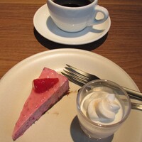 The Kitchen Salvatore Cuomo 三宮 - コーヒー・デザート