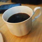 Puthi Marie - ホットコーヒー