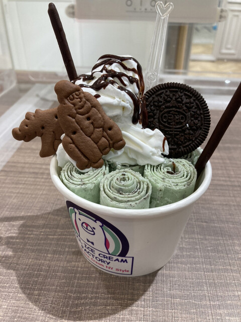 閉店】ロールアイスクリームファクトリー - 三宮・花時計前/ジェラート