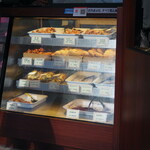 鶏肉専門店 とり勇 - ショーケース