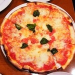 コパン - マルゲリータ￥1050サラダ・ドルチェ・コーヒー付き
