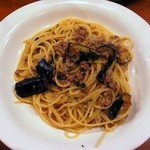 コパン - ナスと挽肉とチーズパスタ￥1050サラダ・ドルチェ・コーヒー付き
