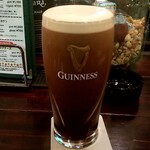 Irish Pub Sceal eile - ギネス：1,050円