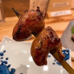 焼鳥 空 - 五本セット 1460円
      丸ハツ、極上もも、つくね、砂肝、ちょうちん
