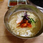 焼肉ホルモンゆうじ三木店 - 冷麺