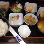 国八食堂 - 国八定食